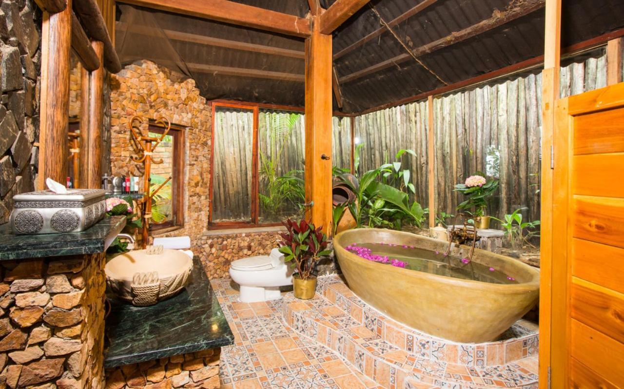 Chez Carole Beach Resort Phú Quốc Exterior photo